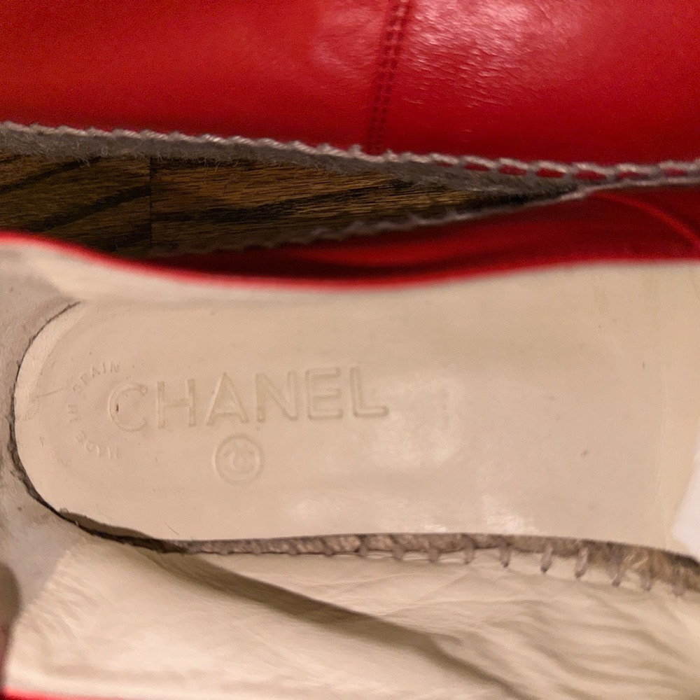 Chanel 100% Authentic Espadrilles - Picture 3 of 5